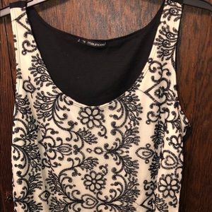 Tank top. Non smoking. Size 2